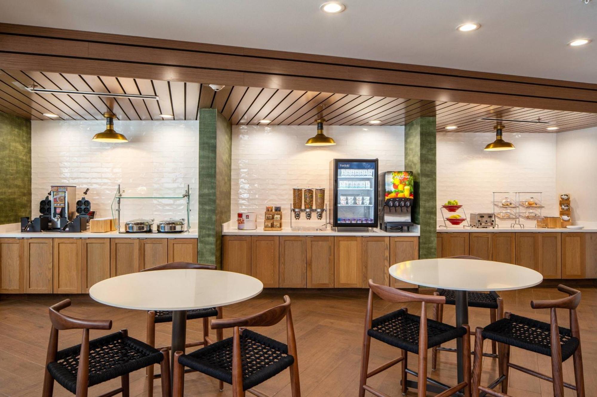 Fairfield By Marriott Inn & Suites Pensacola Pine Forest Екстериор снимка